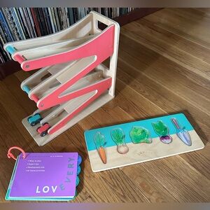 Lovevery Adventurer Kit pieces